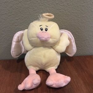 Stuffed little chick with wings